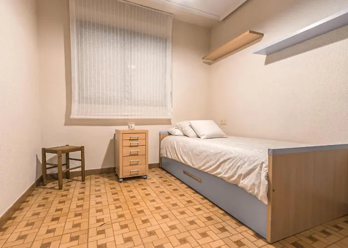 Stunning In With Wifi Apartament