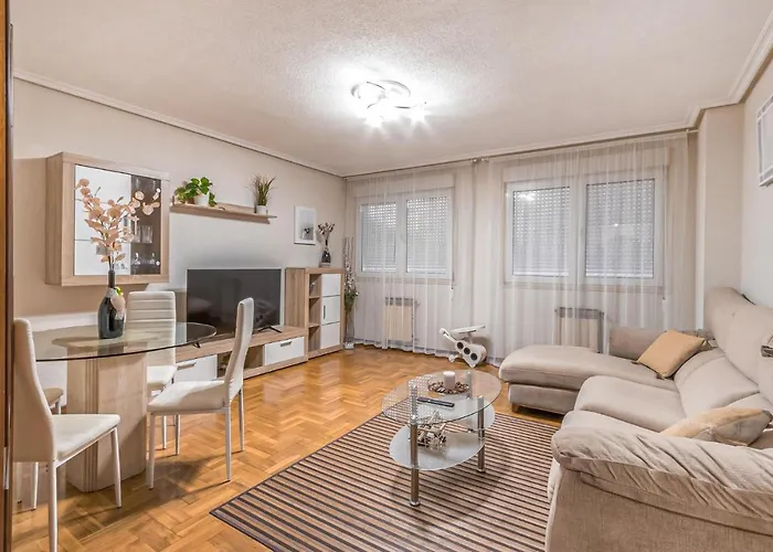 Stunning In With Wifi Apartament